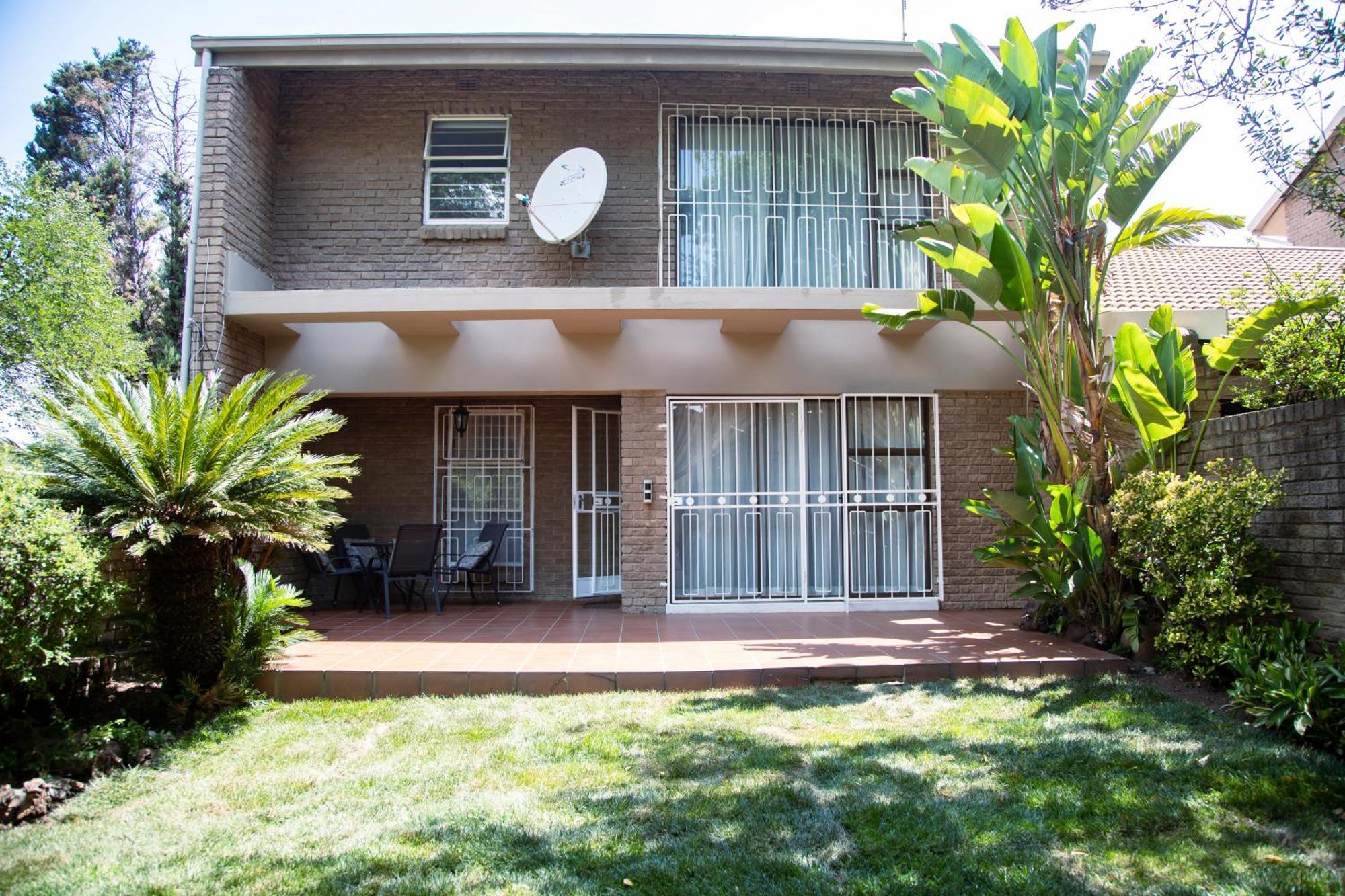 The Hide Out - Home Away From Home Johannesburg Esterno foto